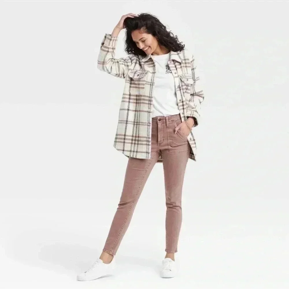 NWT Universal Thread Jeans - Picture 3 of 7